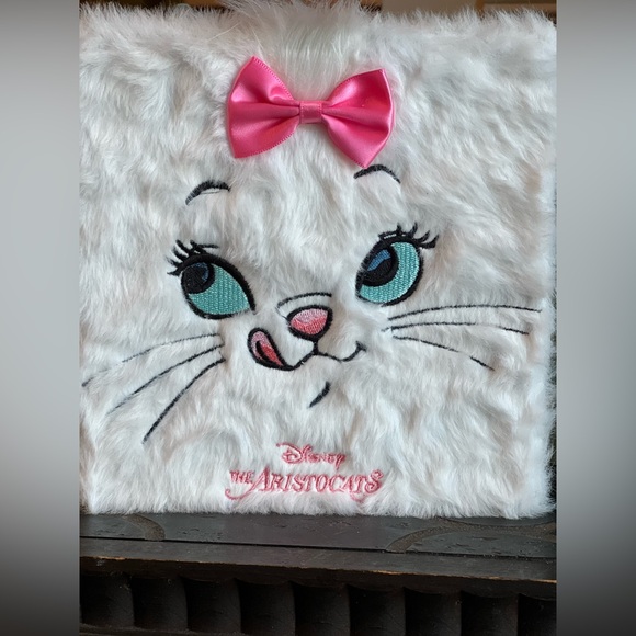 Disney Other - Disney Aristocats Eyeshadow Palette